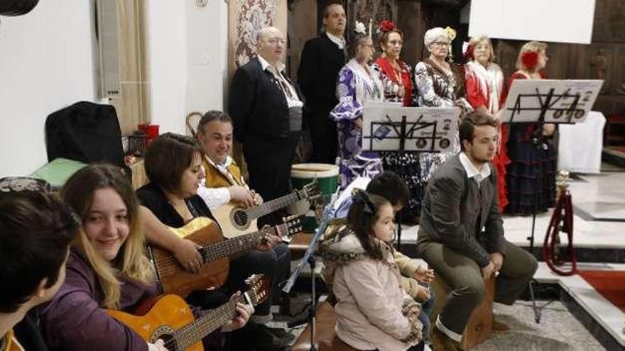 Un momento de la celebración solidaria, ayer, en Jove.