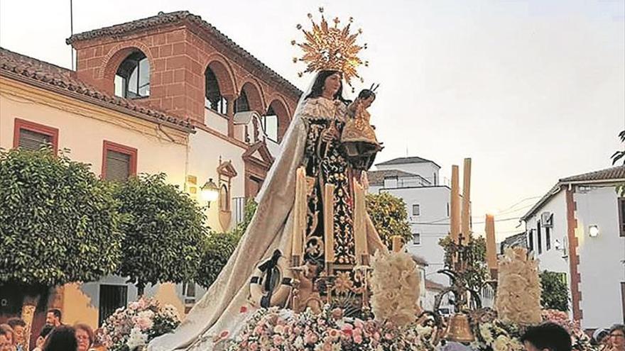 Sale por primera vez en procesión la imagen del carmen de pedro abad