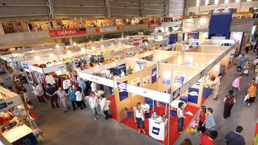 Una de las últimas ediciones de la Feria de Mieres.