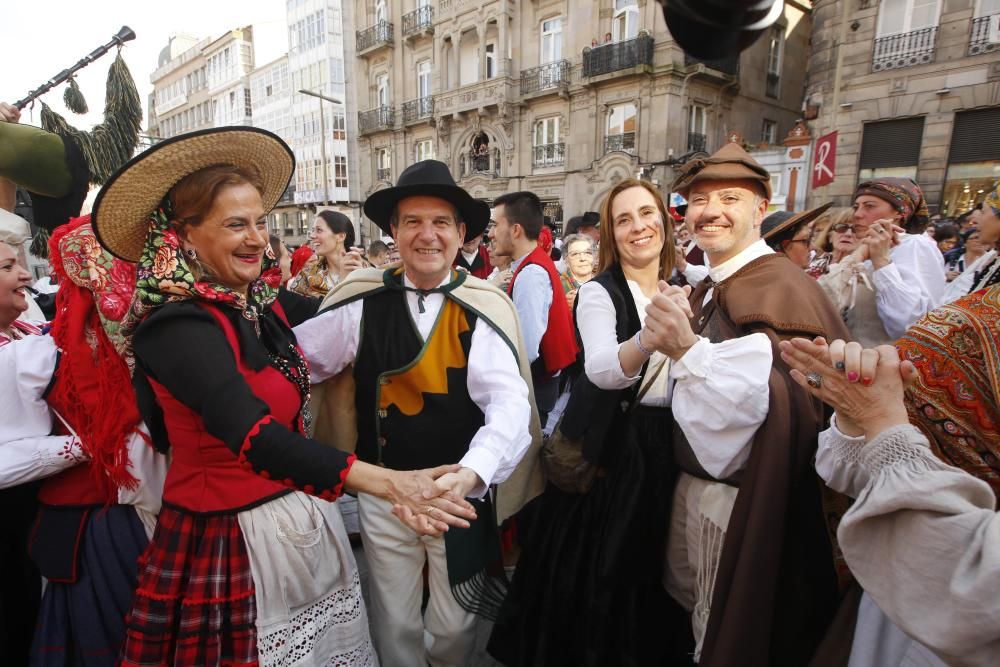 La representación de la expulsión de las tropas invasoras francesas congrega en el casco histórico a miles de personas para disfrutar del broche de oro a un fin de semana de fiesta.