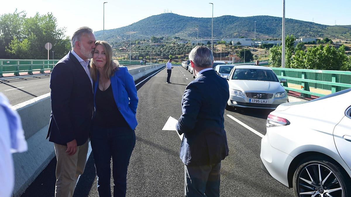 El alcalde de Plasencia respalda a Guardiola y afirma que tendrá el apoyo de los extremeños en las elecciones anticipadas.