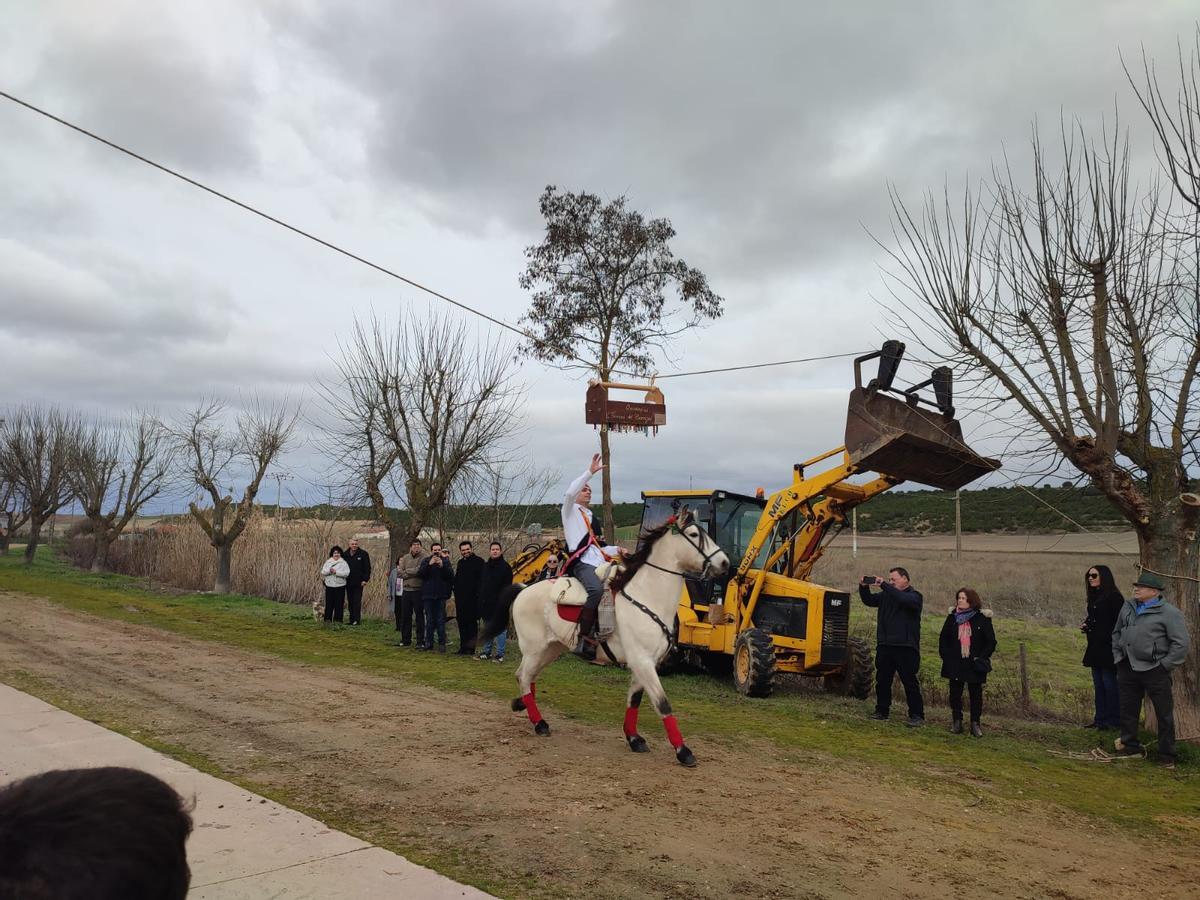 GALERÍA | Los quintos de Torres del Carrizal, a la carrera