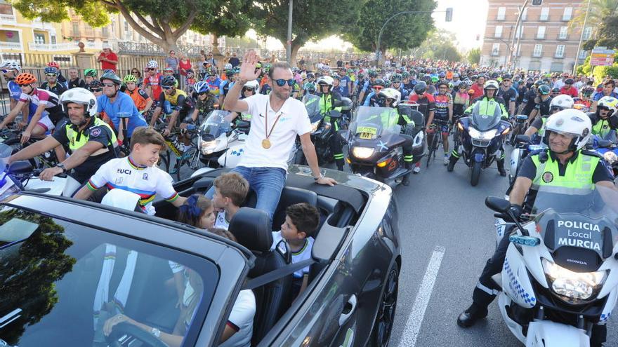 Alejandro Valverde en Murcia, tras recibir la medalla de oro del mundo