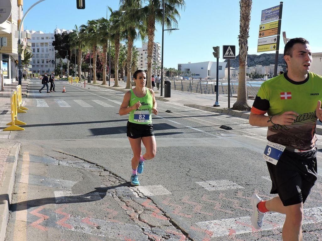 Estos todas las imágenes de la Media Maratón de Águilas