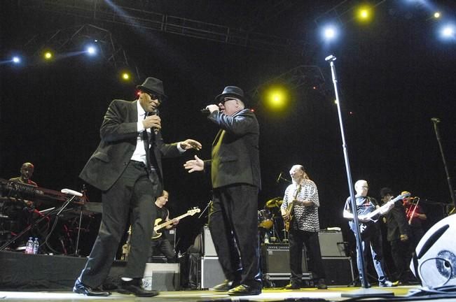 CONCIERTO DE THE ORIGINALS BLUES BROTHERS