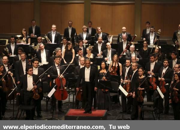 GALERÍA DE FOTOS - Orquesta Sinfónica de la Comunitat Valenciana en el Gran Teatro de Shanghai