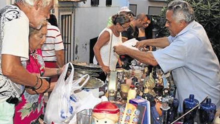 EL MERCADILLO DE ANTIGÜEDADES DE ORPESA SE DESPIDE