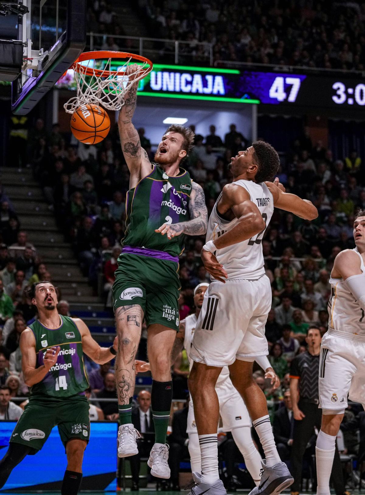 Partido disputado entre Unicaja y Real Madrid