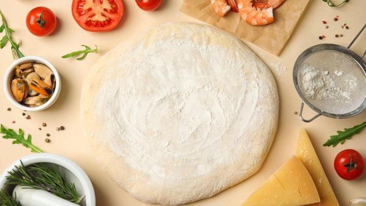 Masa para hacer una pizza.
