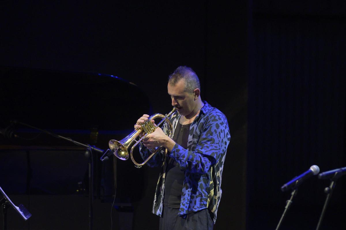 Matthieu Saglio Quartet e invitados