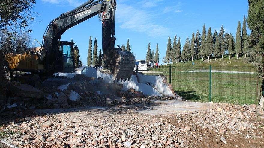 Inicio de los trabajos en la finca de El Romeral, junto a los Dólmenes