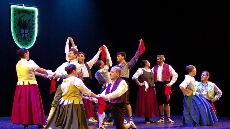 El Casal Cultural Dansaires Manresans celebra el  seu 75è aniversari al Teatre Conservatori