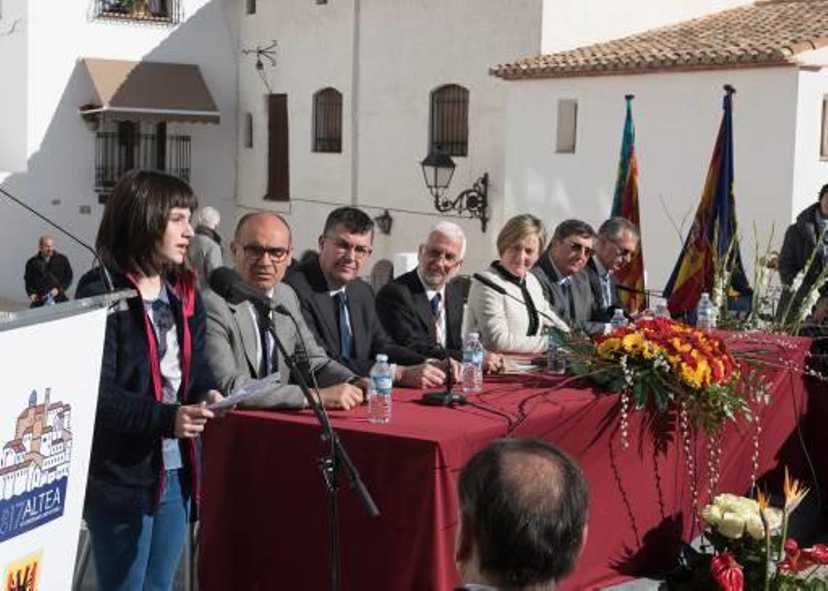 Un instante de la celebración ayer del cuarto aniversario de la Carta Puebla en Altea.