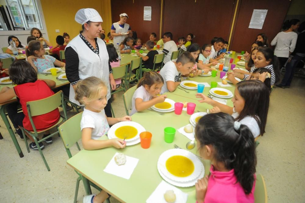 Un 80% de los niños están exentos de pago en los comedores escolares de Vilagarcía