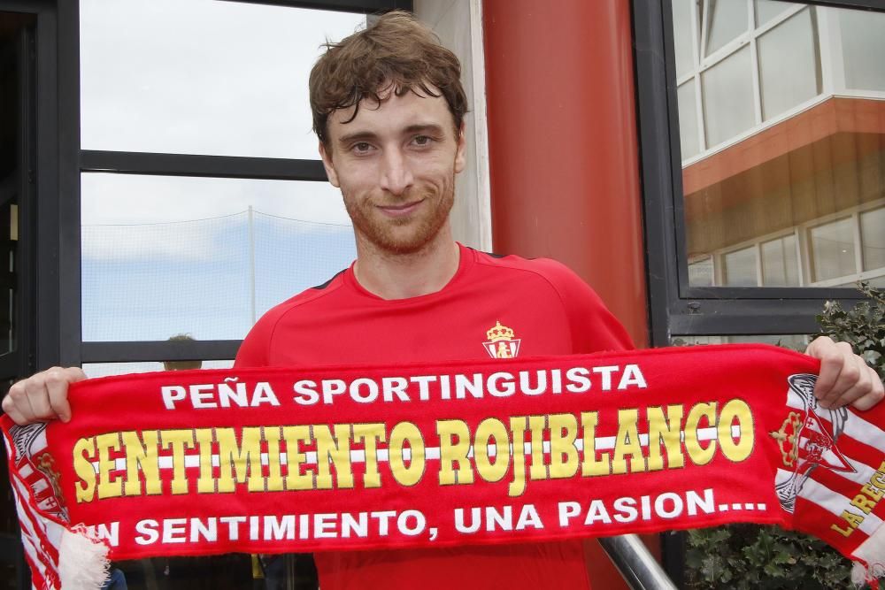 El Sporting presenta a Amorebieta