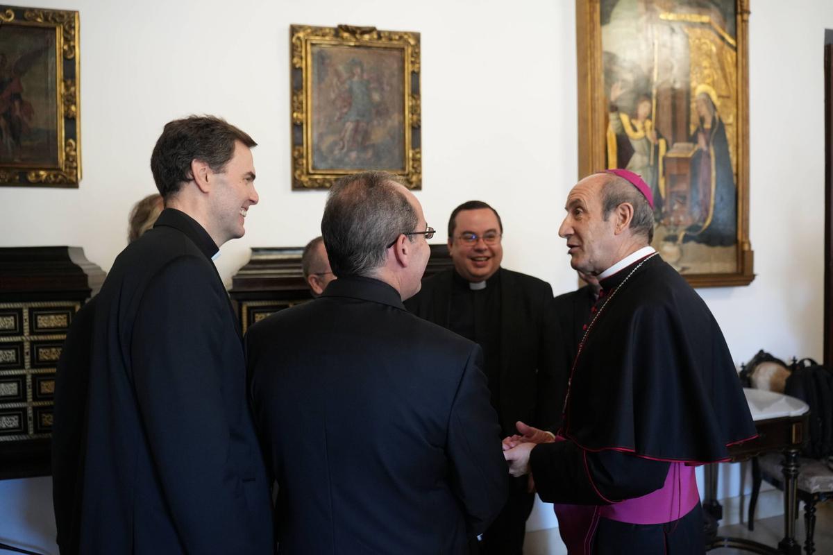 El obispo de Córdoba preside la toma de posesión de los nuevos miembros del Consejo Episcopal de la diócesis