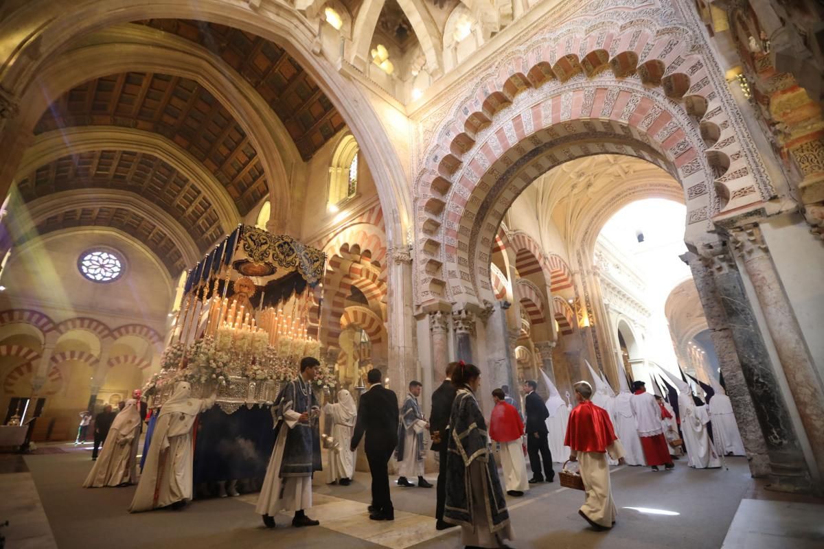 La Borriquita abre la Semana Santa cordobesa