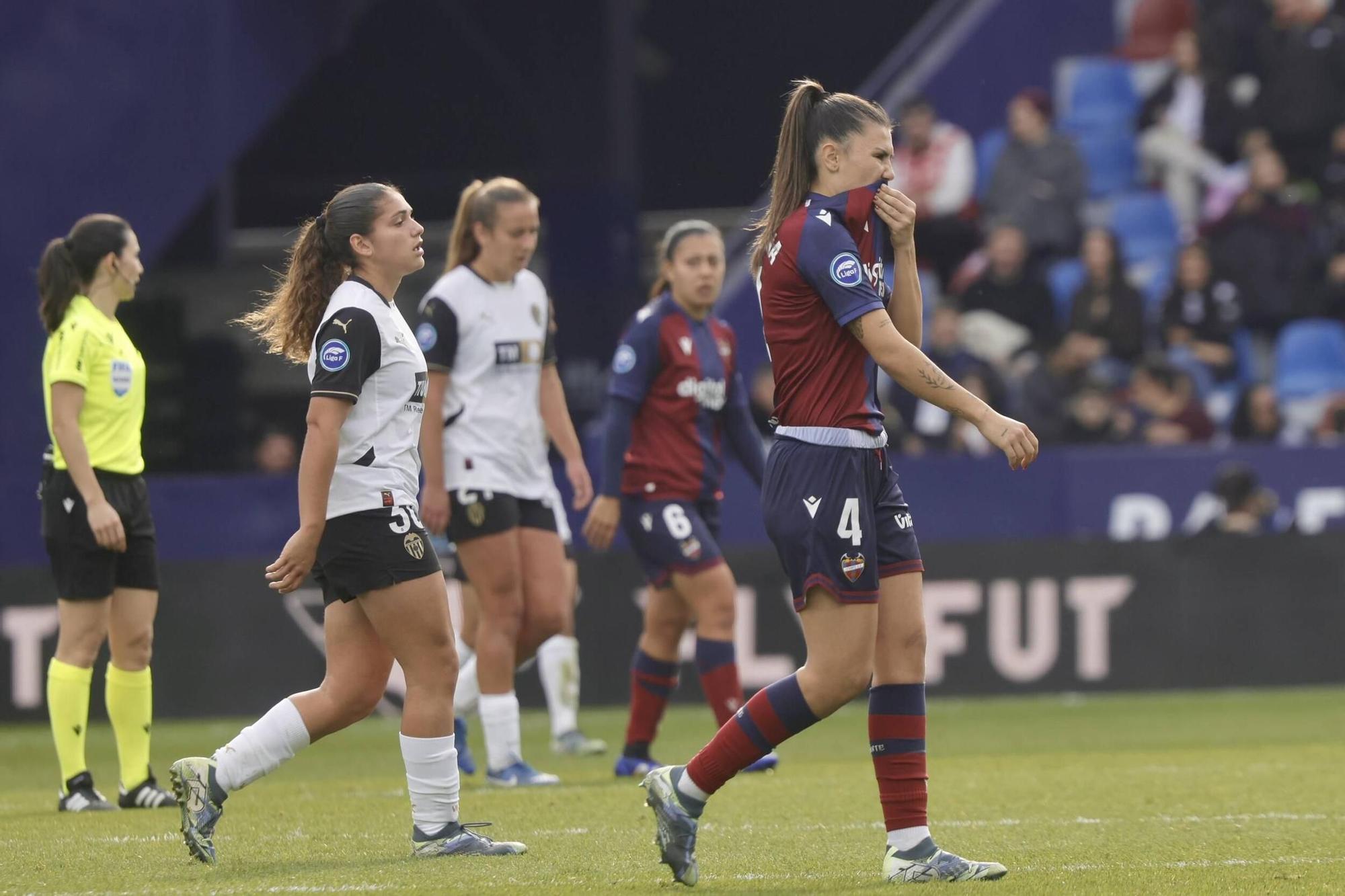 Las mejores fotos del Levante - Valencia de LaLiga F