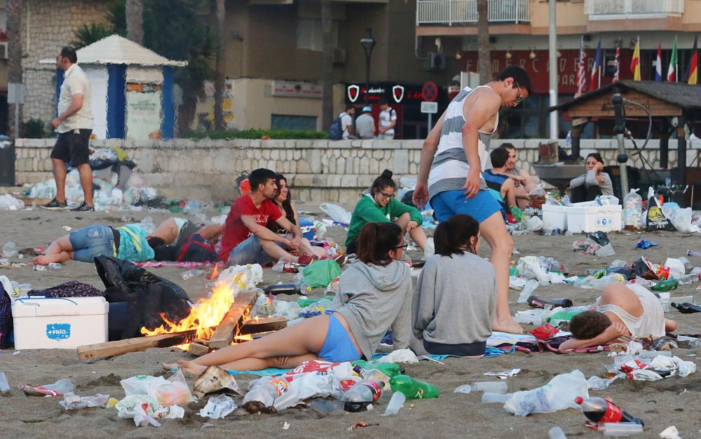 Así han quedado las playas después de la Noche de San Juan