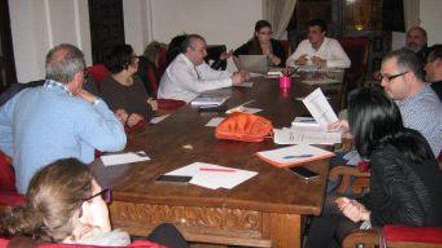 Reunión del comité municipal encargado de colaborar con Las Edades del Hombre