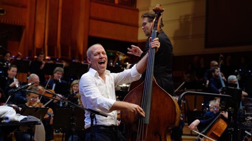 An Evening with AVISHAI COHEN &amp; ADDA·SIMFÒNICA “Two Roses”