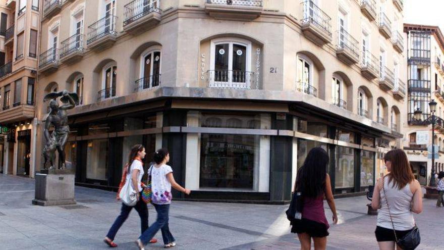 Aragón pierde 4.500 negocios al año por la falta de relevo generacional