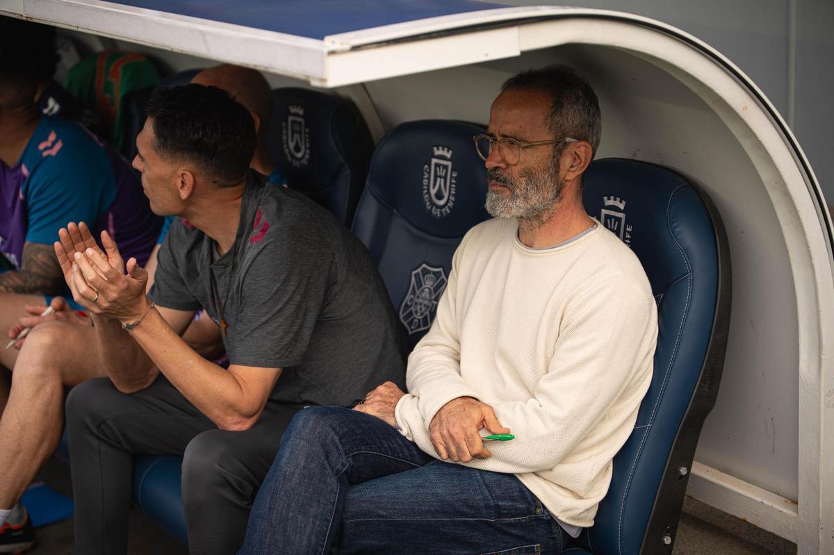 Álvaro Cervera, junto a Roberto Perera antes de empezar el partido