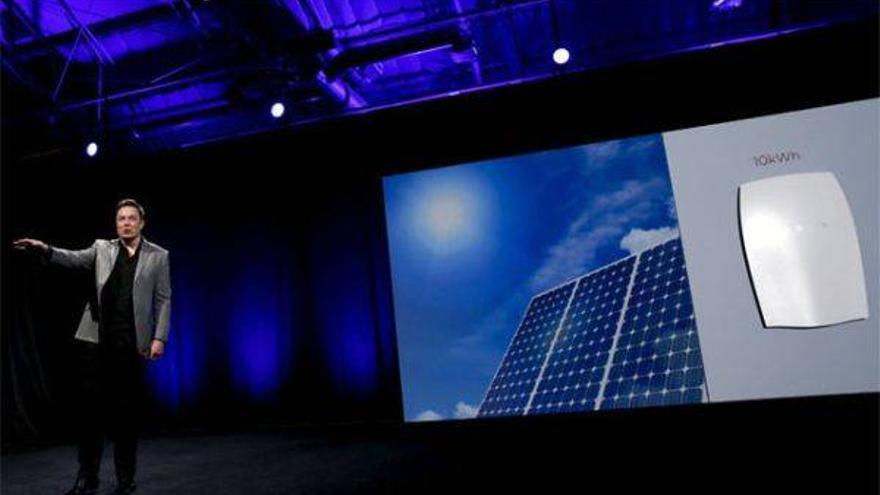 Tesla crea Euna batería para que los hogares almancen su energía