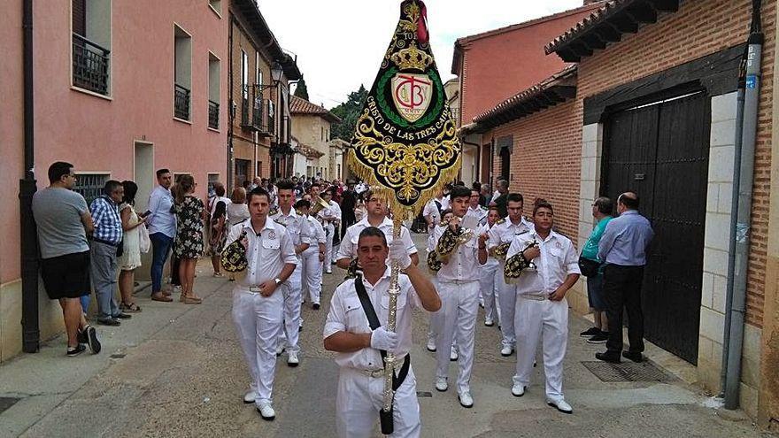 La Banda de Cornetas, durante una procesión celebrada en Toro