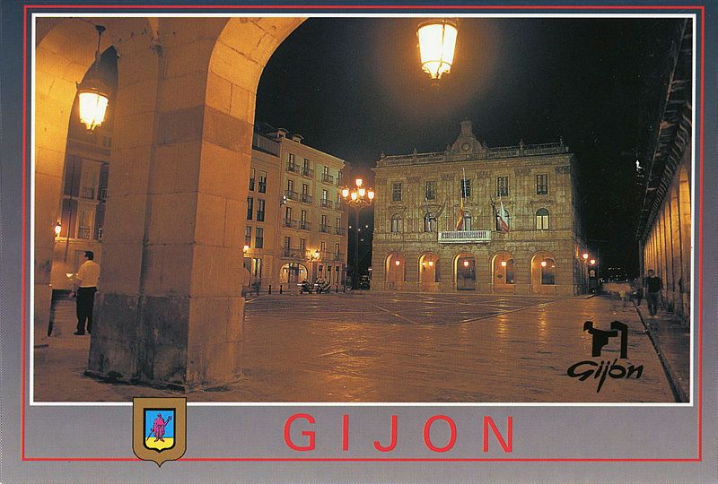 La evolución de Gijón a través de las postales