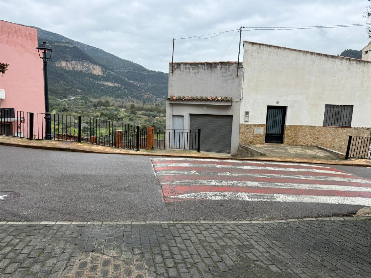 El lugar exacto de Cirat en el que ocurrió el robo violento a la mujer de 91 años.