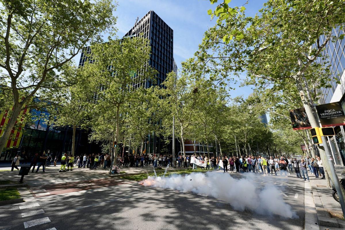 Protesta de los trabajadores de Mediapro contra el ERE de 237 despidos que plantea la compañía.