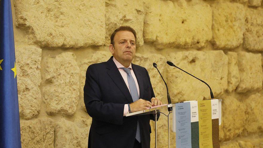 Julián Urbano, en una imagen de archivo, en la sala de prensa del Ayuntamiento de Córdoba.