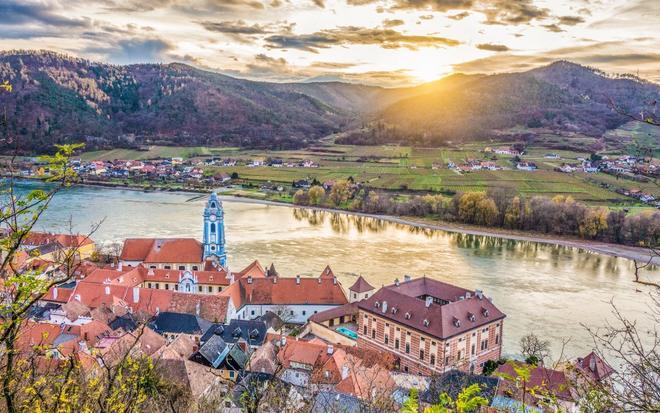 Valle de Wachau, Danubio