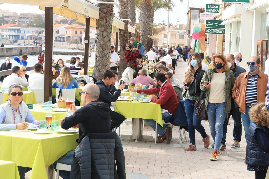 Así es el ambiente en Cartagena en el primer fin de semana con terrazas abiertas