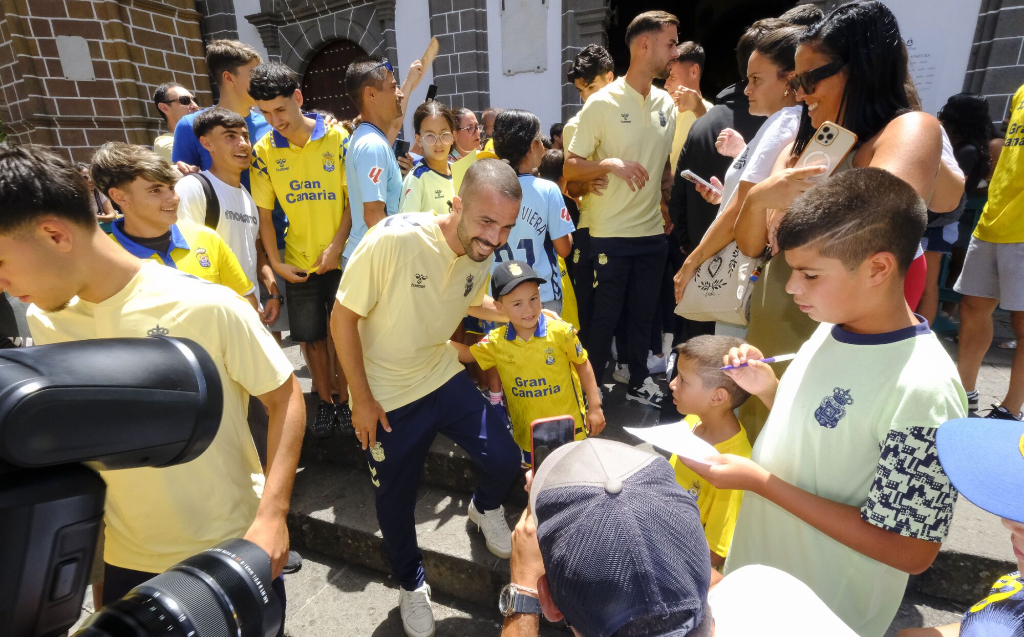 Ofrenda anual de la UD Las Palmas a la Virgen del Pino
