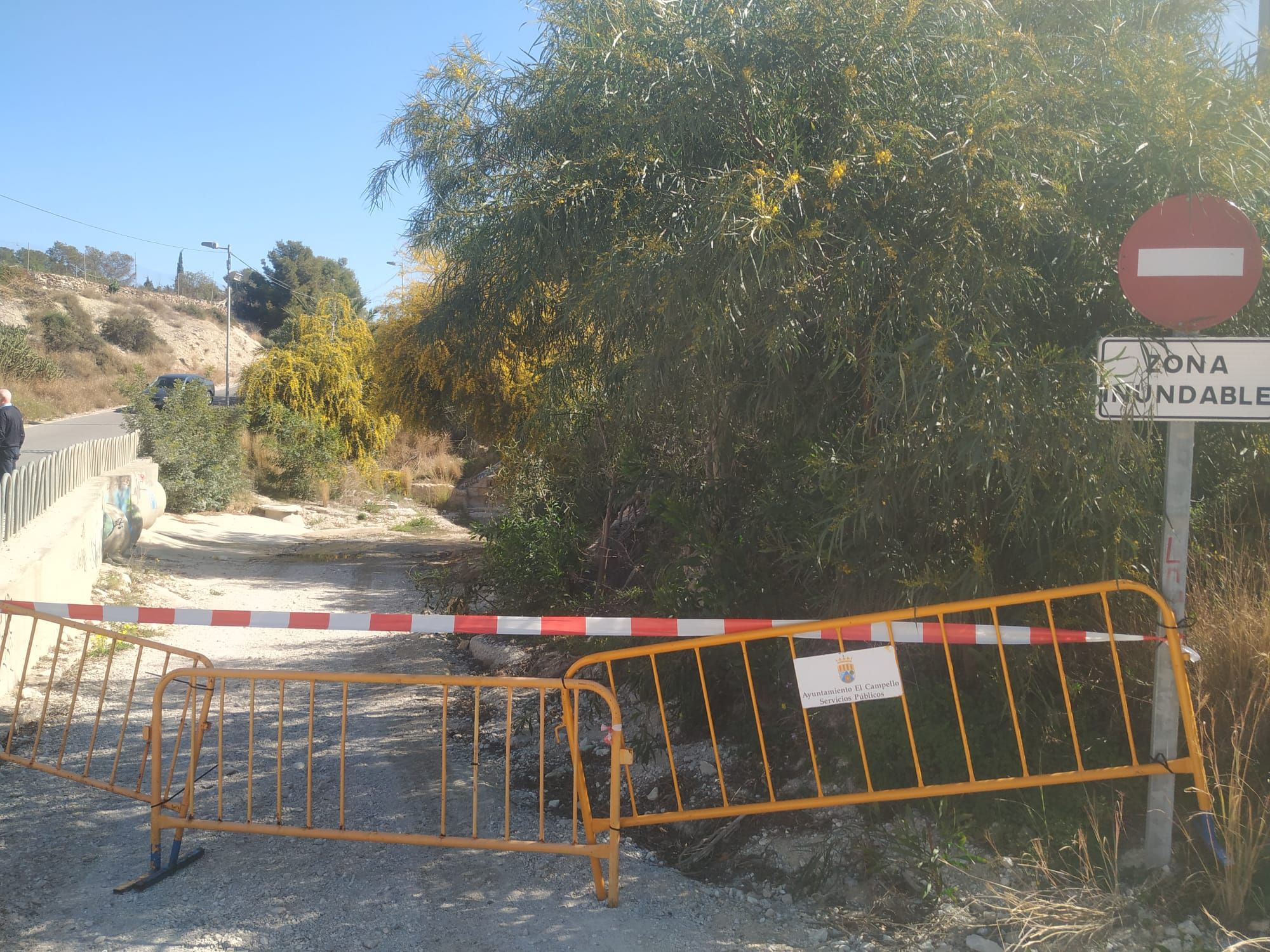 Vertidos fecales tras la rotura de una depuradora en una playa de El Campello