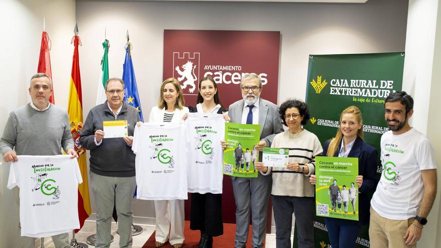 Cáceres marcha por la investigación contra el cáncer: El reto es superar las 4.000 inscripciones