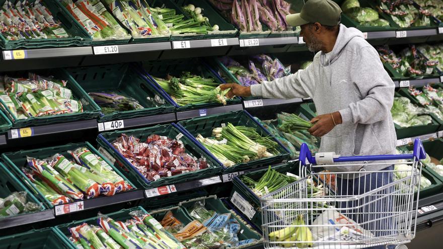 El IPC escala al 3,3% en abril por los alimentos, que suben un 4,7%