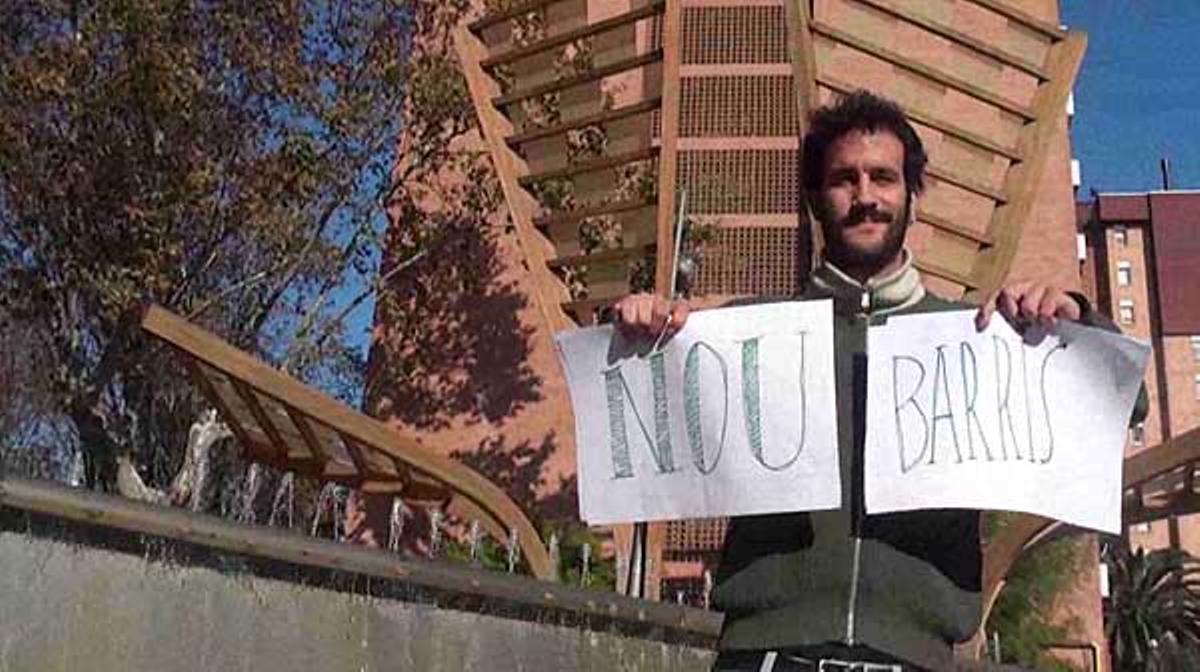 Jan Riera, membre dels Catarres, mostra a EL PERIÓDICO els seus racons preferits de Nou Barris.