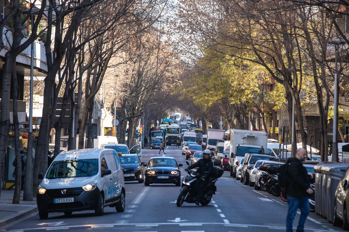 Sepúlveda, la calle en disputa por las restricciones a bares y tiendas del Eixample