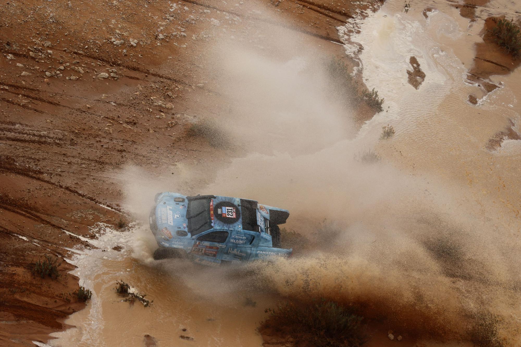 Dakar Rally (163387143).jpg