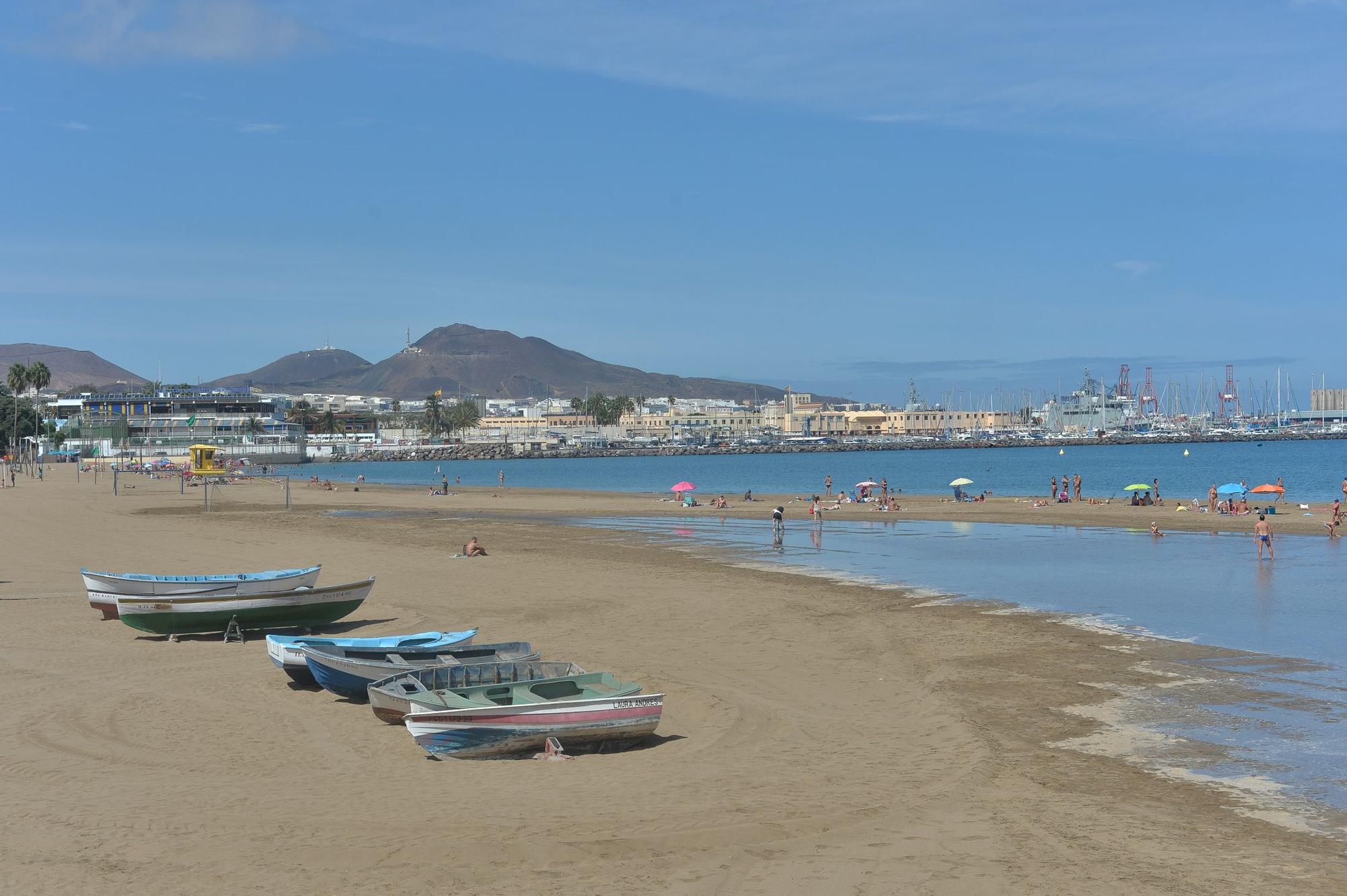 Charca en la Playa de las Alcaravaneras