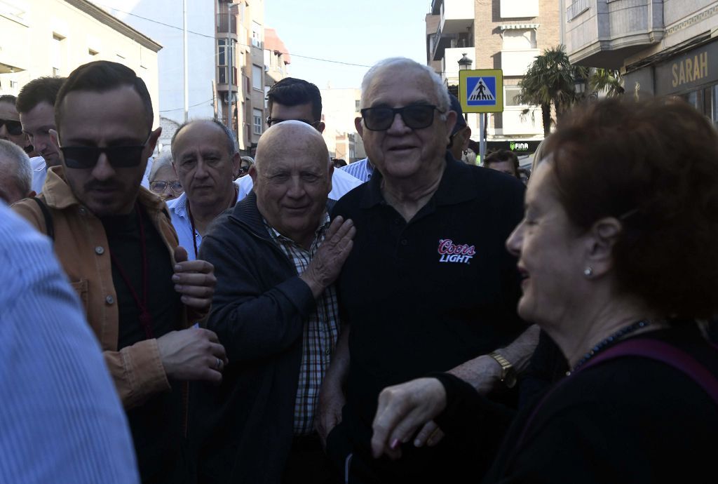 Murcia despide a la Fuensanta con flores y emoción