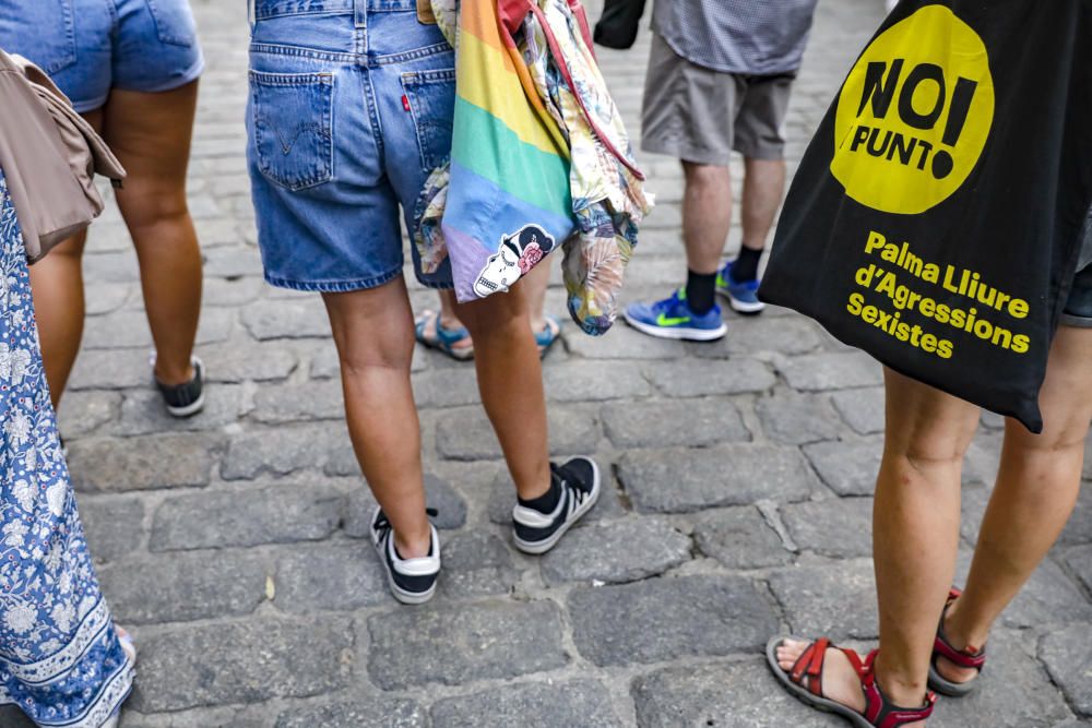 Proteste nach Vergewaltigung von deutscher Urlauberin