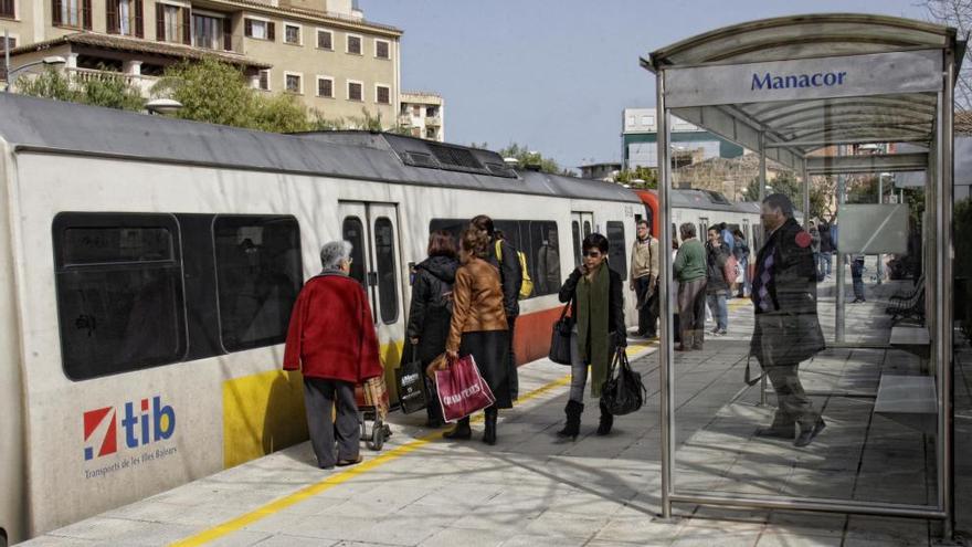 Noch halten in Manacor nur Dieselzüge.