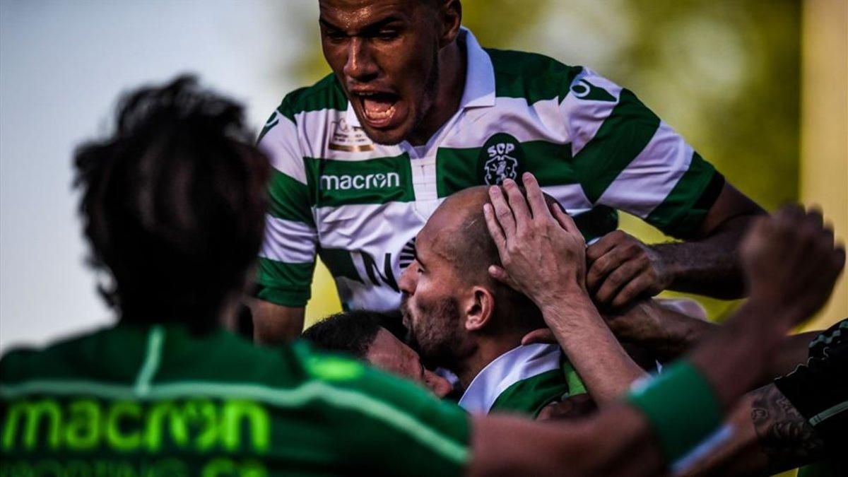 Los jugadores del Sporting celebraron el triunfo