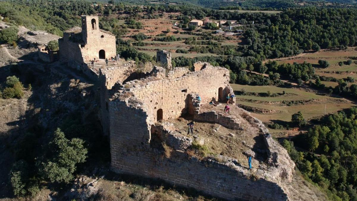 Aquesta fase es centrarà en la restauració de la torre i l’ala sud del castell