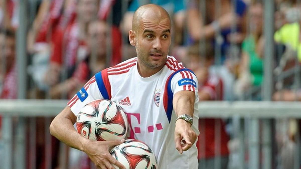 Guardiola, durante el partido de presentación del equipo en el Allianz Arena