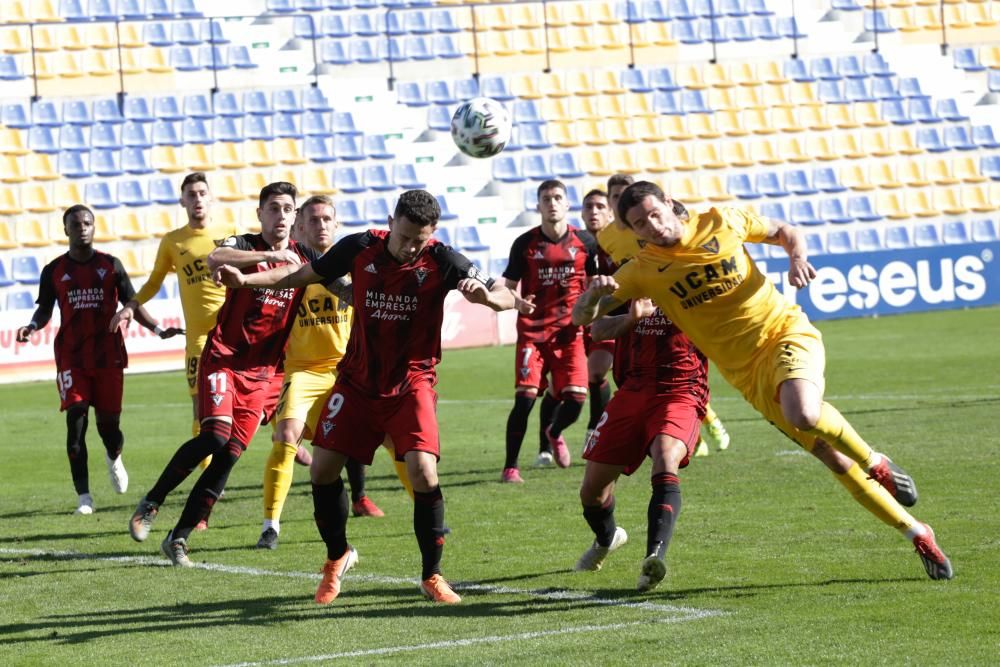 UCAM CF - Mirandés